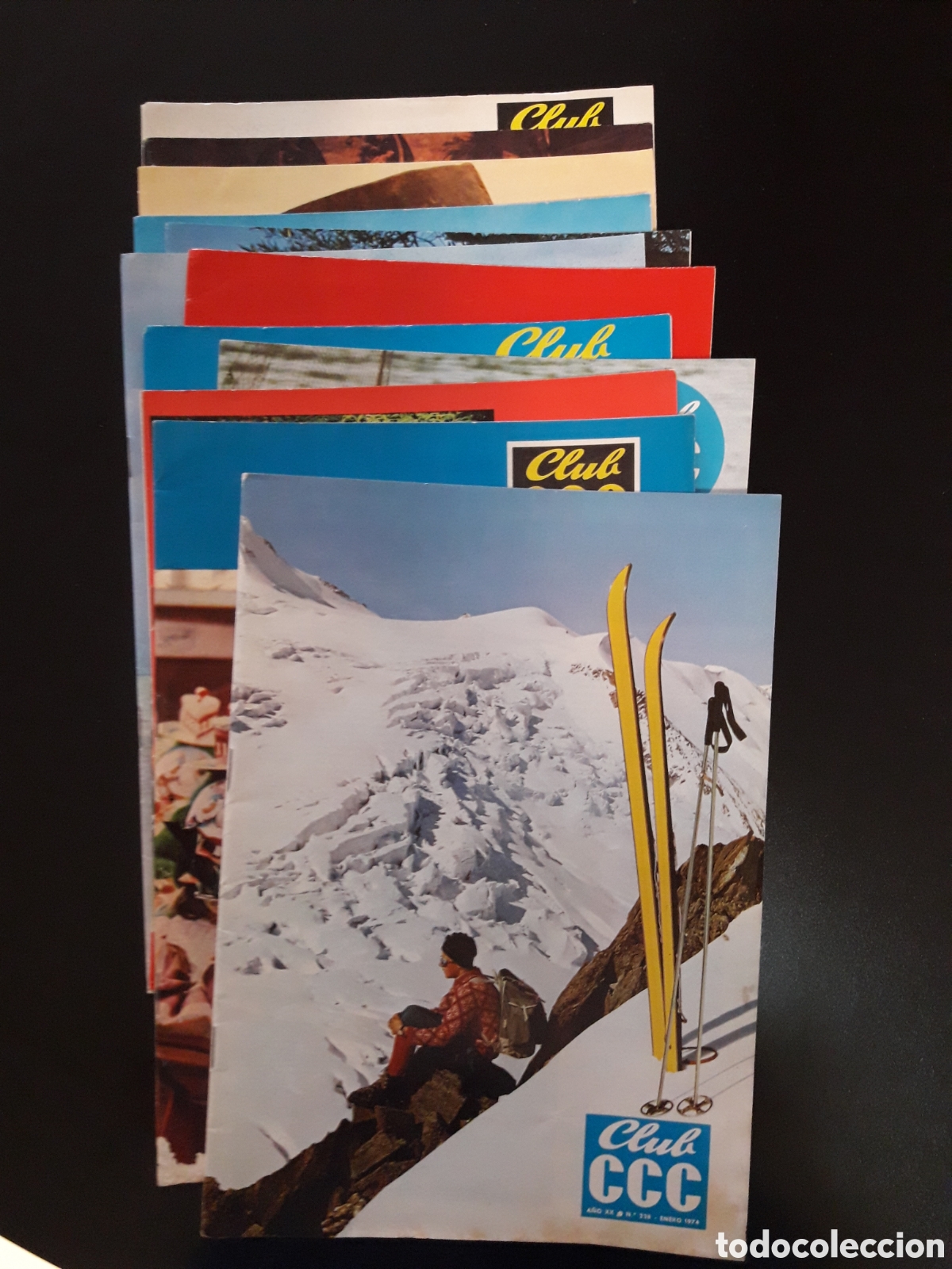 Collection Magazines and Newspapers: REVISTA CLUB CCC 1974 COMPLETO 12 N&Uacute;MEROS Y NUMEROSOS ENCARTES DE LA REVISTA