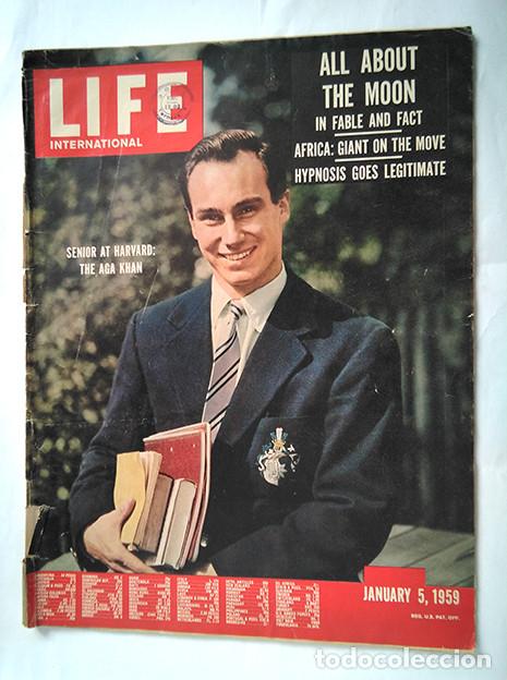 Coleccionismo de revistas y peri&oacute;dicos: Africa: Giant on the Move. All About the Moon. The Aga Khan, Senior at Harvard. LIFE Jan 5, 1959