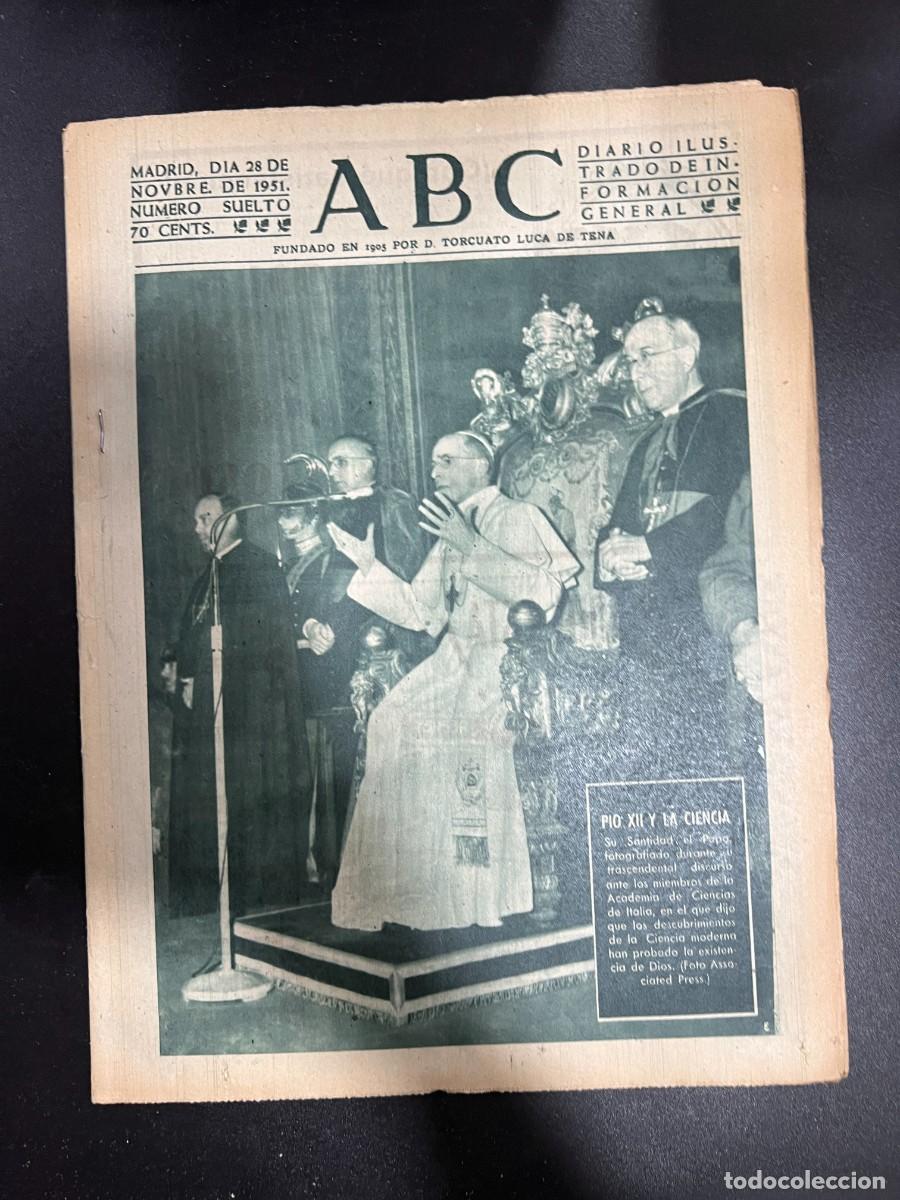 Coleccionismo de revistas y peri&oacute;dicos: ABC. DICIEMBRE 1951. N&ordm; 14270. PIO XII ANTE UN DISCURSO DE LA ACADEMIA DE CIENCIAS DE ITALIA. LEER