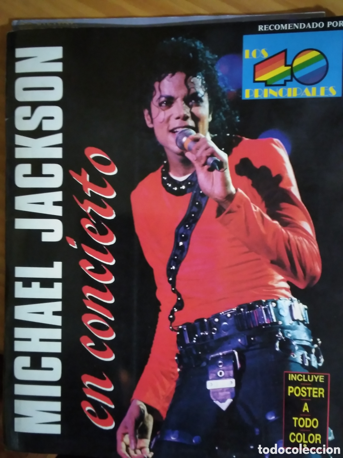 Coleccionismo de Revistas y Peri&oacute;dicos: Michael Jackson en concierto revista con dos poster a estrenar