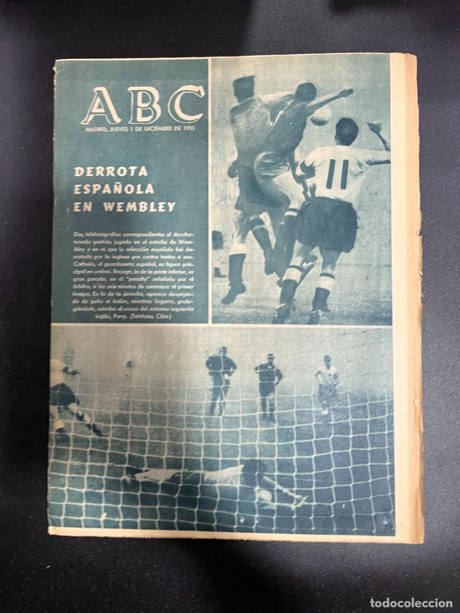 Coleccionismo de Revistas y Peri&oacute;dicos: ABC. DICIEMBRE 1955. N&ordm; 15517. DERROTA ESPA&Ntilde;OLA EN WEMBLEY. LEER