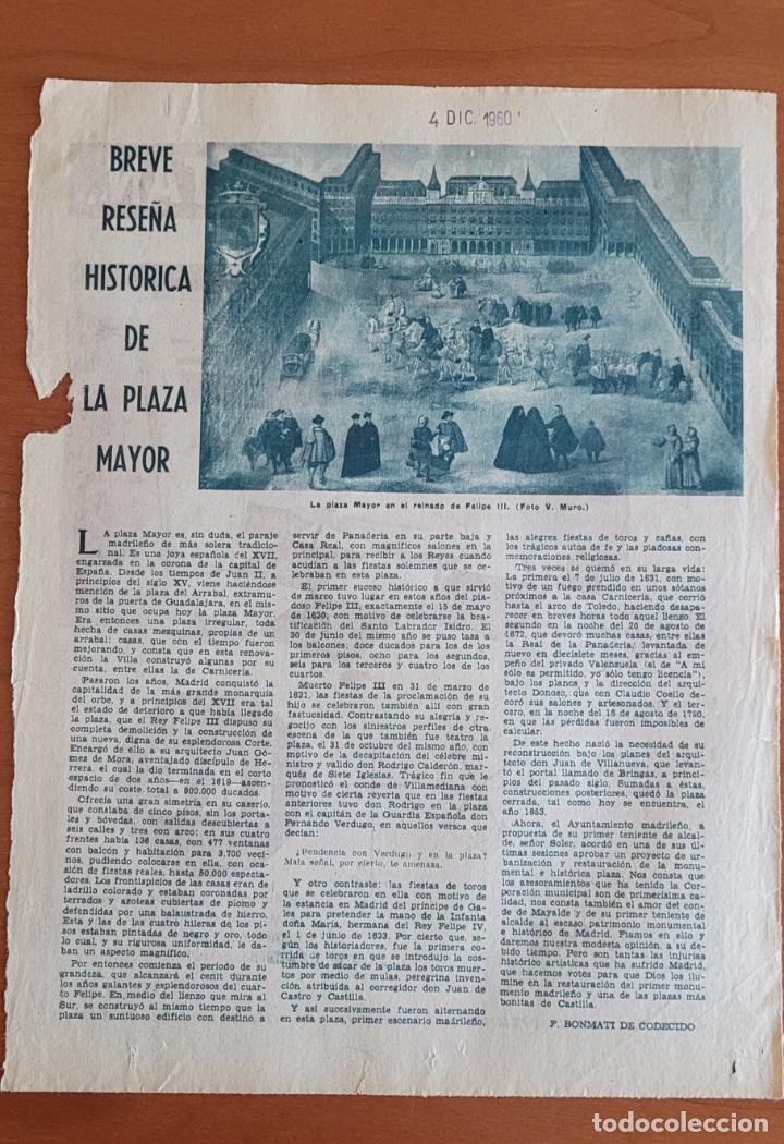 Coleccionismo de Revistas y Peri&oacute;dicos: Recortes ABC 4-12-60 Breve rese&ntilde;a hist&oacute;rica de la Plaza Mayor de Madrid por Bonmati de Codecido