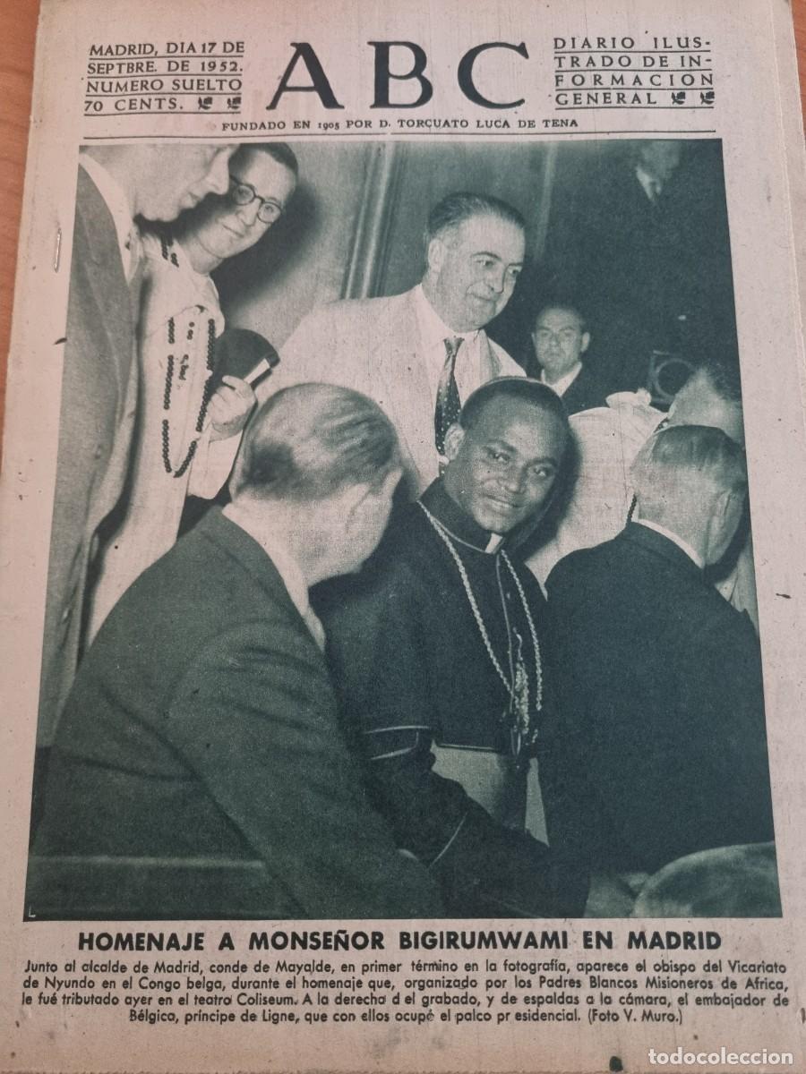 Coleccionismo de Revistas y Peri&oacute;dicos: ABC. MADRID, 17 SEPTIEMBRE 1952. N&deg; 14520. HOMENAJE A MONSE&Ntilde;OR BIGIRUMWAMI. LEER.