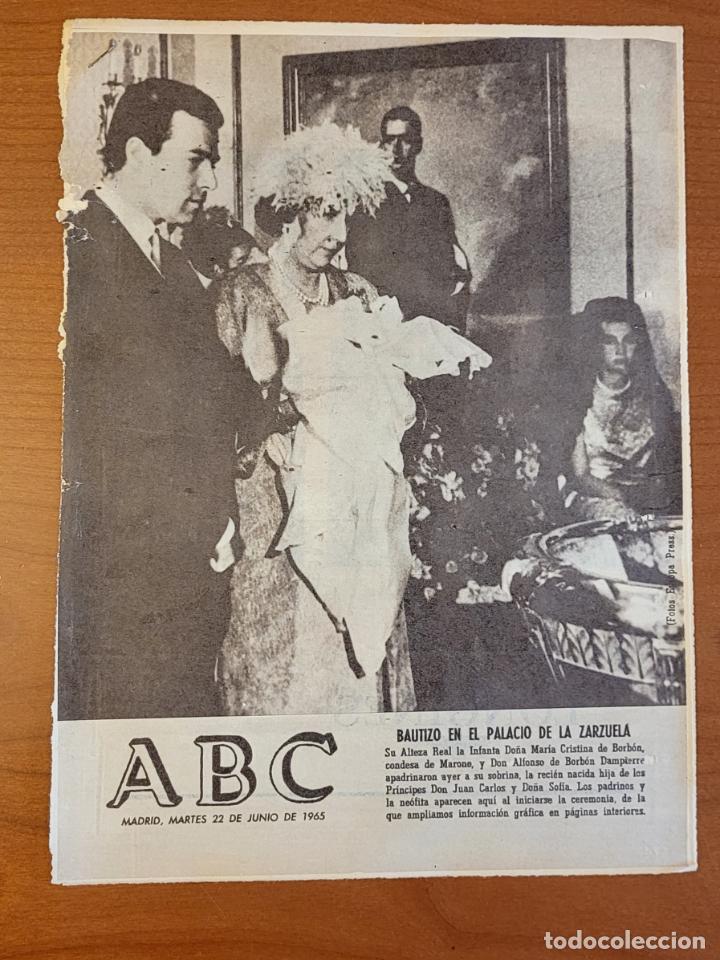 Coleccionismo de Revistas y Peri&oacute;dicos: Recortes ABC 22-6-65 Bautizo de la infanta Cristina en el Palacio de la Zarzuela