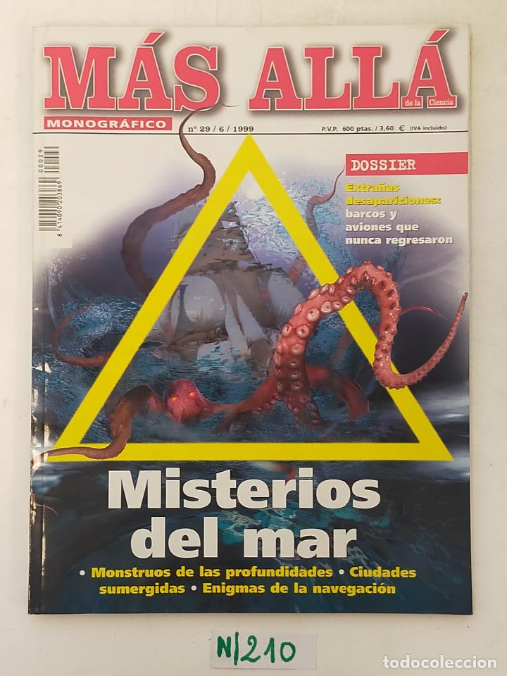 Collection Magazines and Newspapers: Revista M&aacute;s All&aacute;