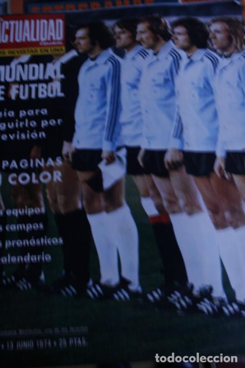 Coleccionismo de Revistas y Peri&oacute;dicos: MUNDIAL DE FUTBOL 1974 SEAT 133 SUPER SER CHICHO IBA&Ntilde;EZ SERRADOR