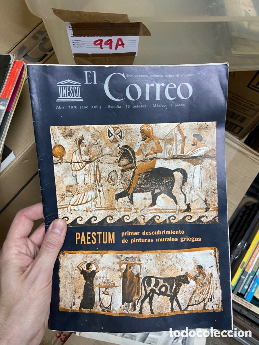 Coleccionismo de revistas y peri&oacute;dicos: 99A revista El Correo Unesco. Abril 1970. Paestum. primer descubrimiento de pinturas murales griegas
