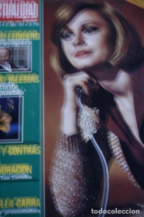 Coleccionismo de Revistas y Peri&oacute;dicos: RAFFAELLA CARRASEGOBRIGA ATLETICO DE MADRID JULIO IGLESIAS FERNANDEZ CUESTA 1975