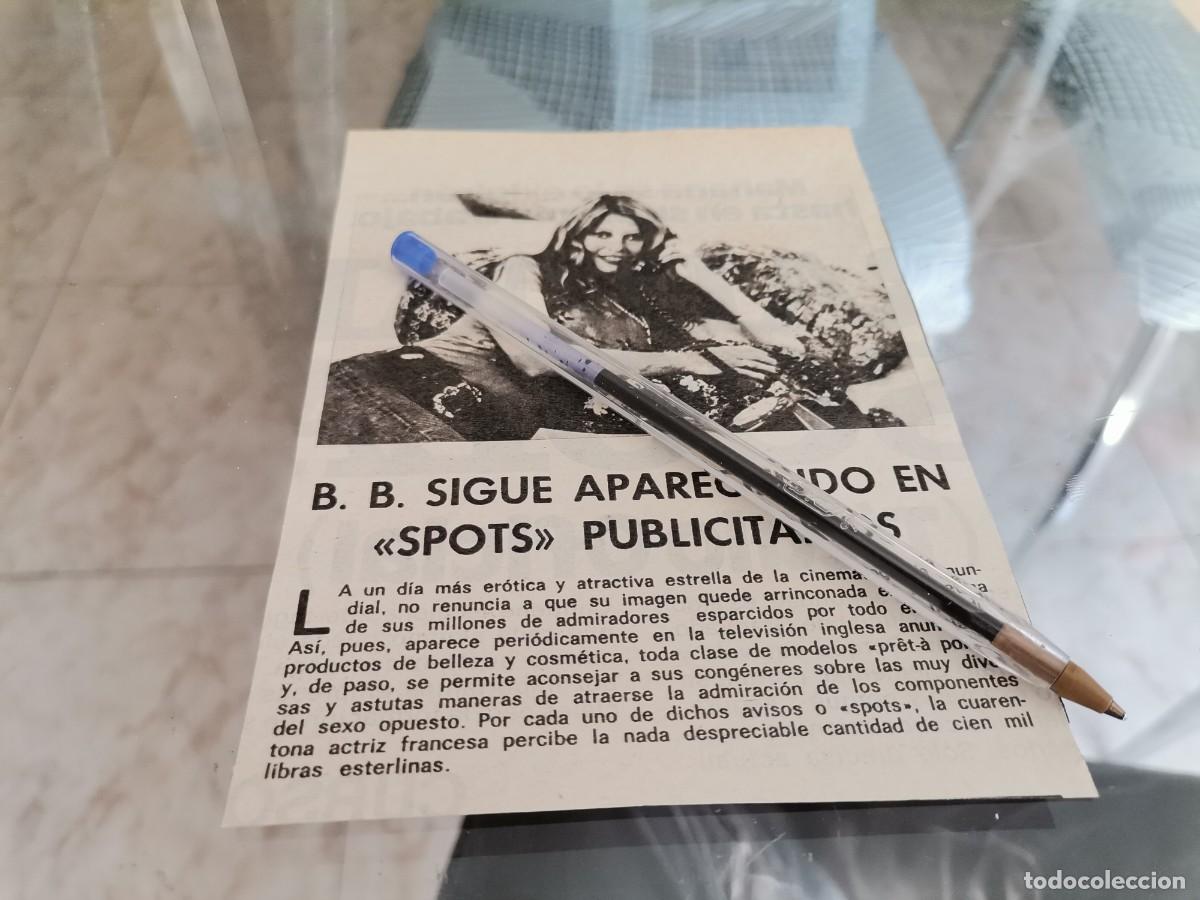 Coleccionismo de Revistas y Peri&oacute;dicos: BRIGITTE BARDOT RECORTE REVISTA 1976