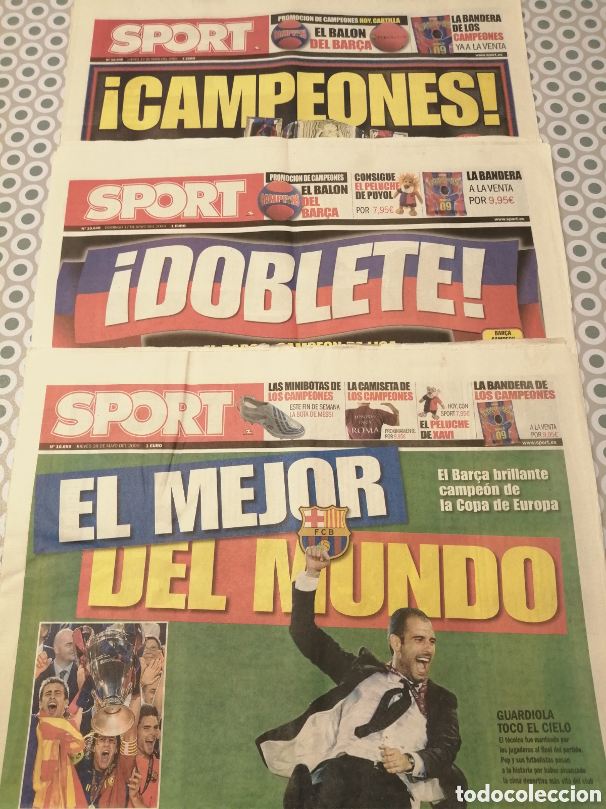 Collectionnisme de Revues et Journaux: BAR&Ccedil;A F. C. BARCELONA SPORT TRIPLETE COPA LIGA Y CHAMPIONS 2009. INCLUYE REGALO. LEER DESCRIPCI&Oacute;N