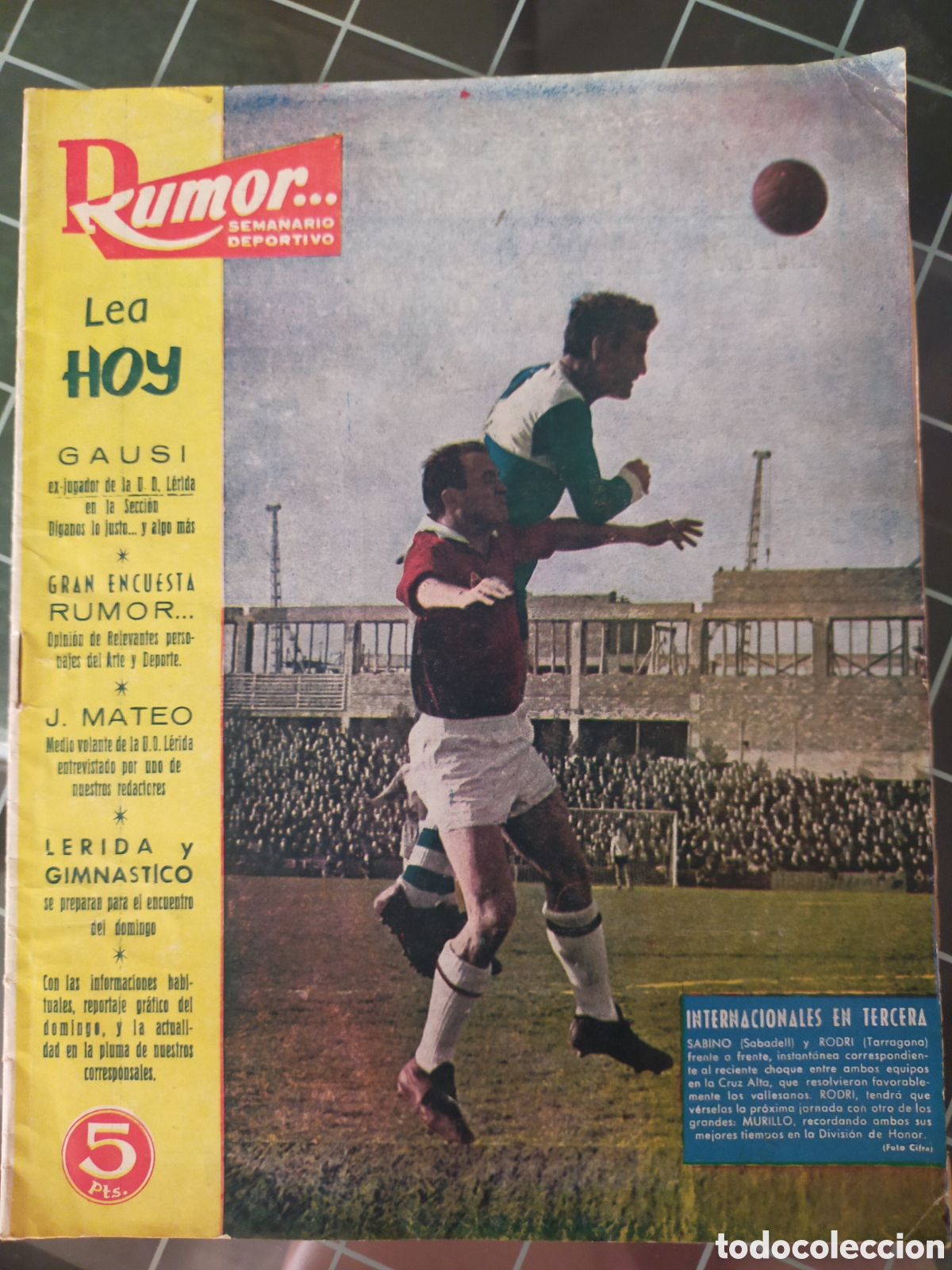 Coleccionismo de Revistas y Peri&oacute;dicos: RUMOR,Revista Seminario Deportivo n&deg;8, con dos p&aacute;ginas repetidas