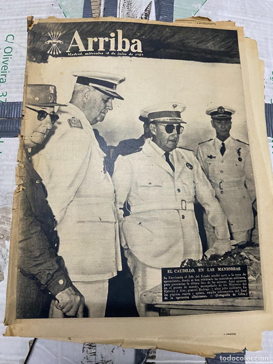 Coleccionismo de revistas y peri&oacute;dicos: ARRIBA (15-7-1959) FRANCO OPERACION DULCINEA AEROPUERTO MALLORCA MUERTE PAYASO GROCK