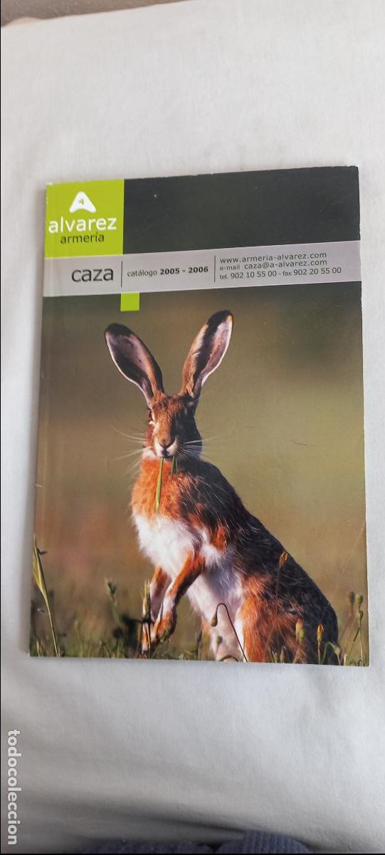 Collection Magazines and Newspapers: CATALOGO DE CAZA 2005-2006. ARMERIA ALVAREZ.