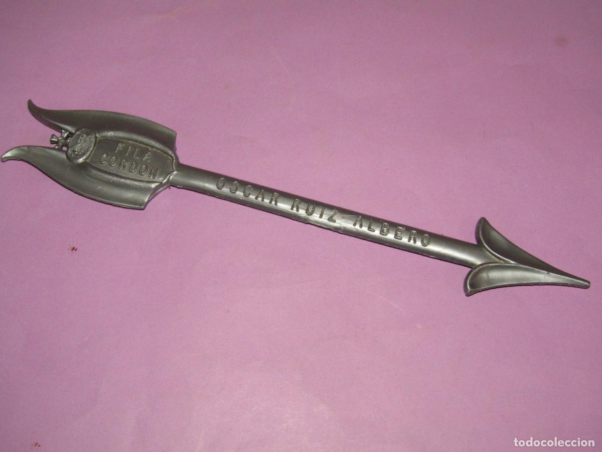 Collection Magazines and Newspapers: Flecha SANT JORDIET A&ntilde;o 1985 con OSCAR RUIZ ALBERO de Fila CORDON y Cristianos en Alcoy