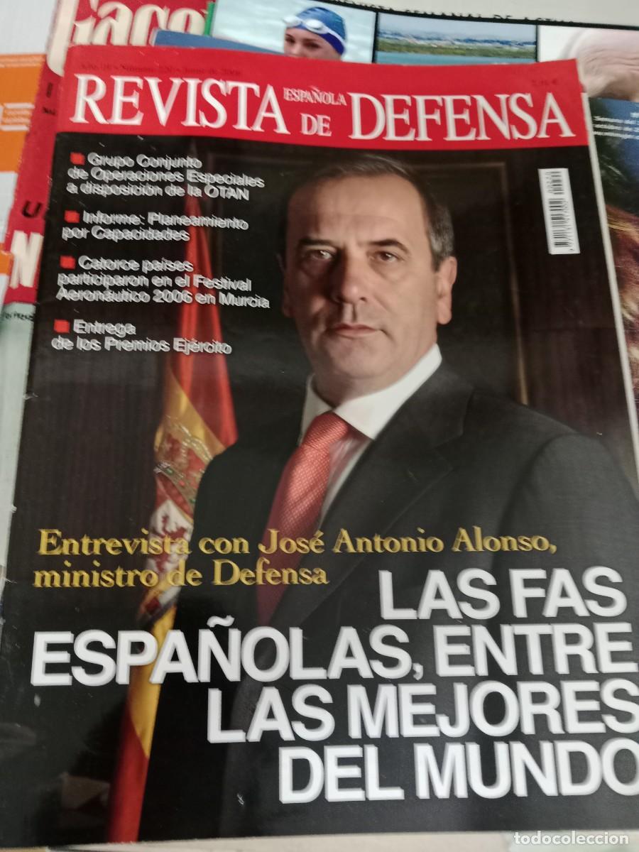 Collection Magazines and Newspapers: CU-07 REVISTA ESPA&Ntilde;OLA DE LA DEFENSA LAS FAS ESPA&Ntilde;OLAS ENTRE LAS MEJORES DEL MUNDO
