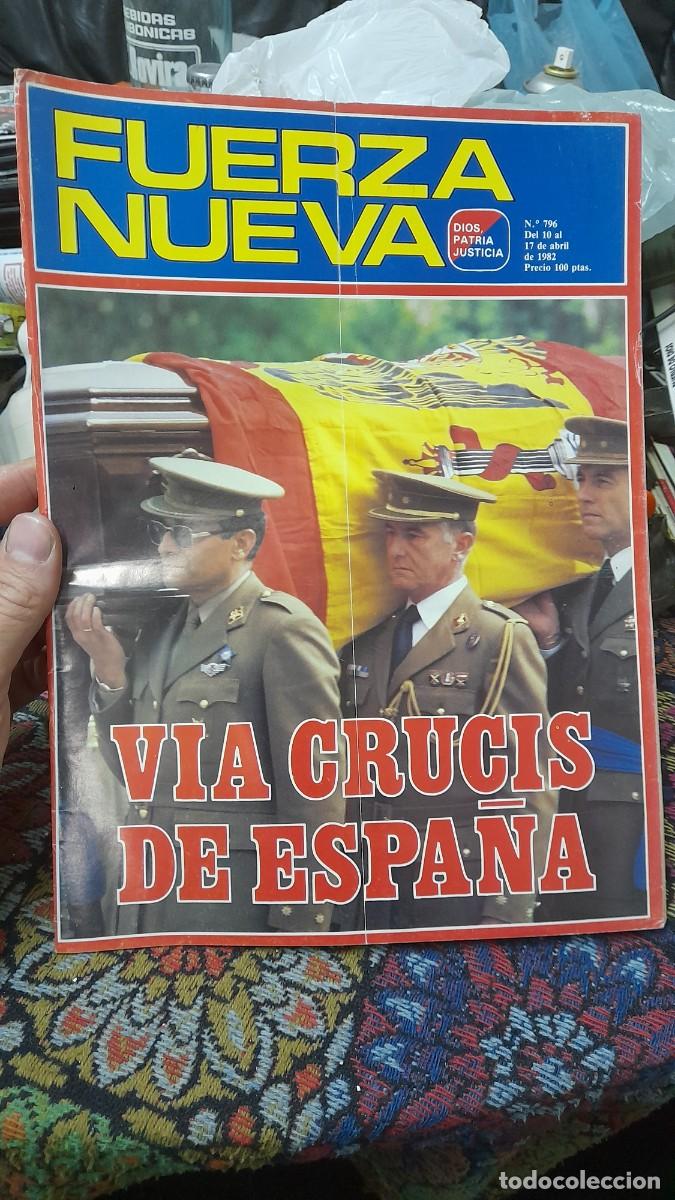 Coleccionismo de Revistas y Peri&oacute;dicos: Revista pol&iacute;tica fuerza nueva 796 23 f Febrero torero Paco Camino rock gen verde