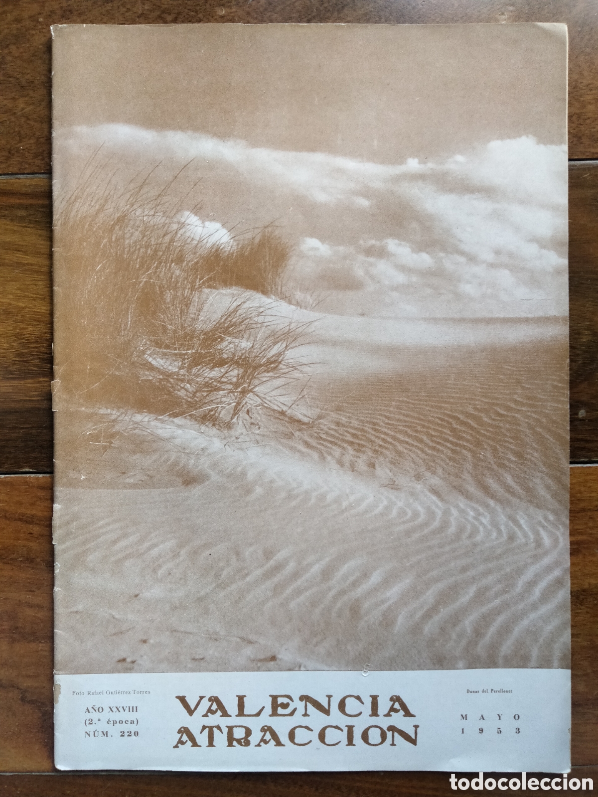Coleccionismo de Revistas y Peri&oacute;dicos: Revista Valencia Atracci&oacute;n, mayo 1953