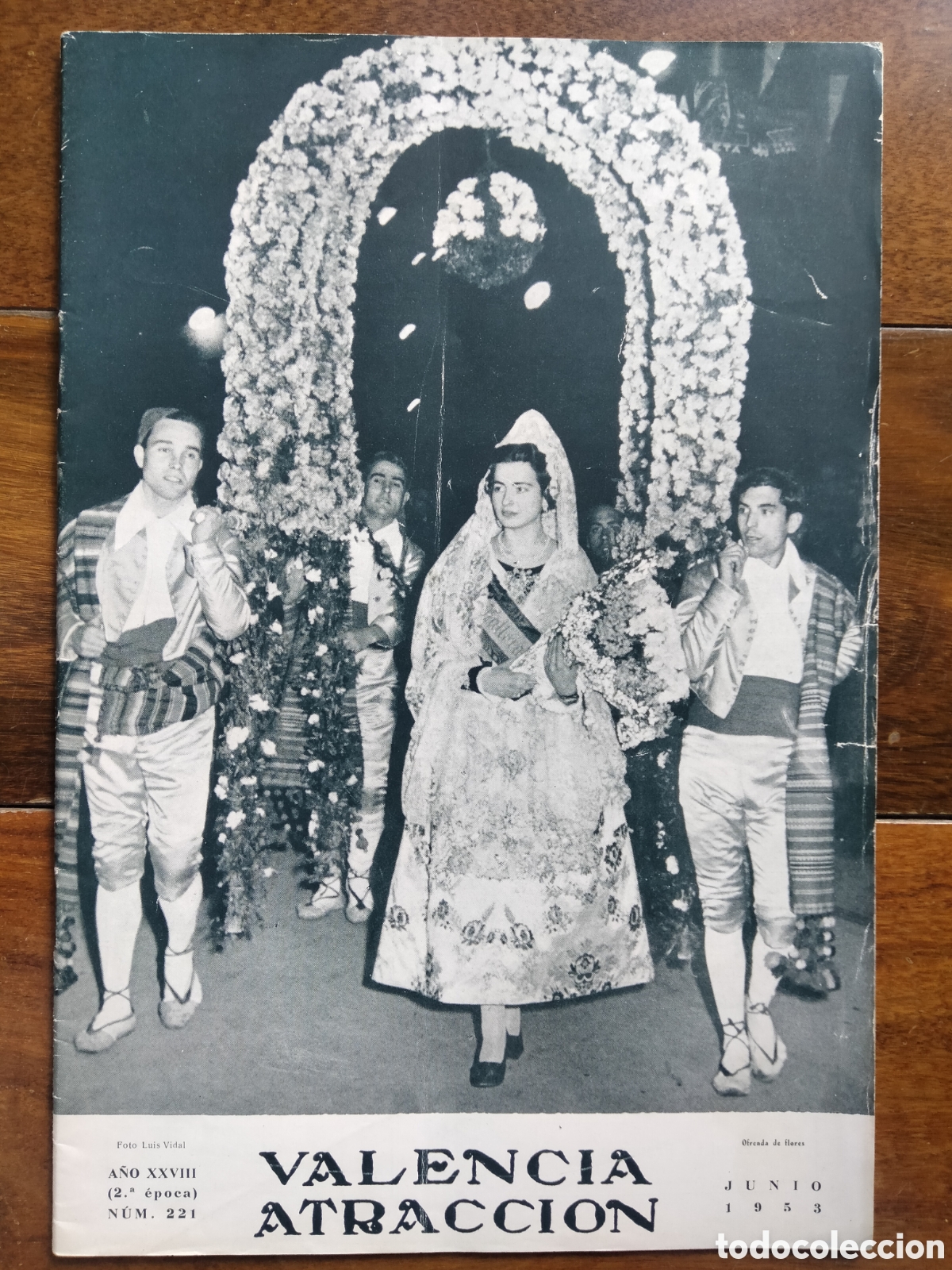 Coleccionismo de Revistas y Peri&oacute;dicos: Revista Valencia Atracci&oacute;n, junio 1953