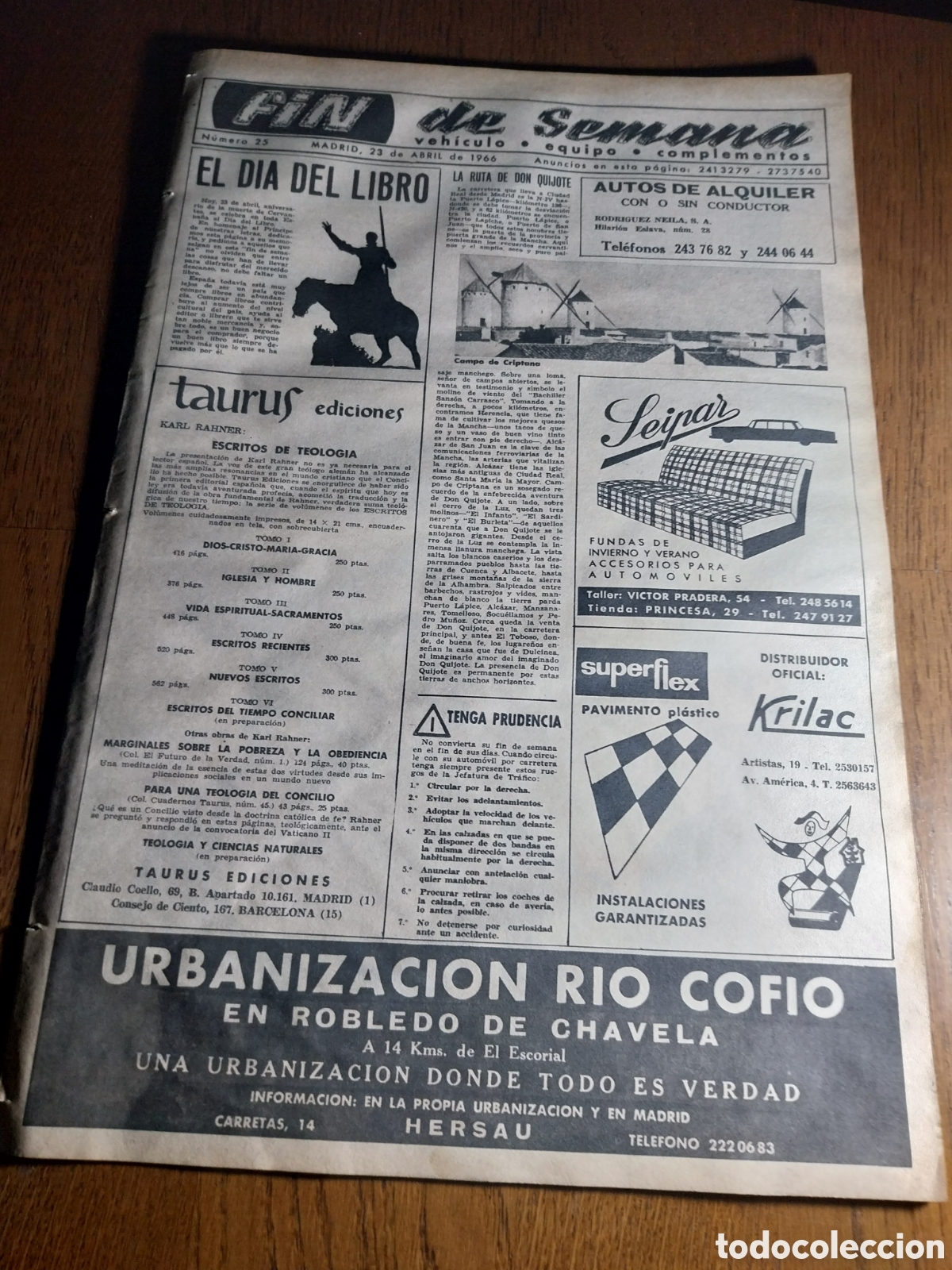 Collection Magazines and Newspapers: YA 1966. MADRID MEDIO MILLON DE MATRICULAS. HOMENAJE AL AT.MADRID. JACQUELINE KENNEDY FERIA SEVILLA