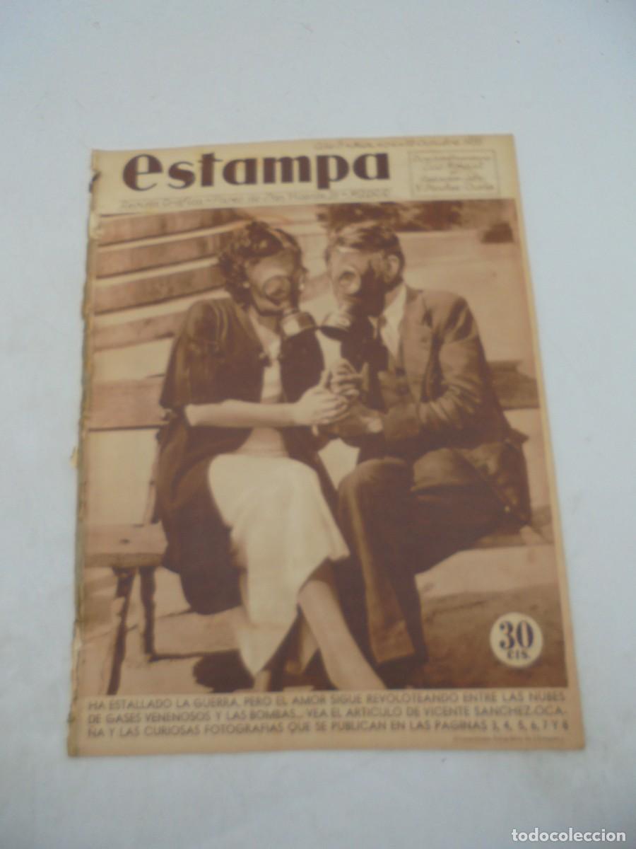 Coleccionismo de Revistas y Peri&oacute;dicos: ESTAMPA. REVISTA GRAFICA. A&Ntilde;O 8. N&ordm; 404. 12 OCT. 1935. EL PRIMER DIA DE GUERRA VISTO POR UNA ...LEER