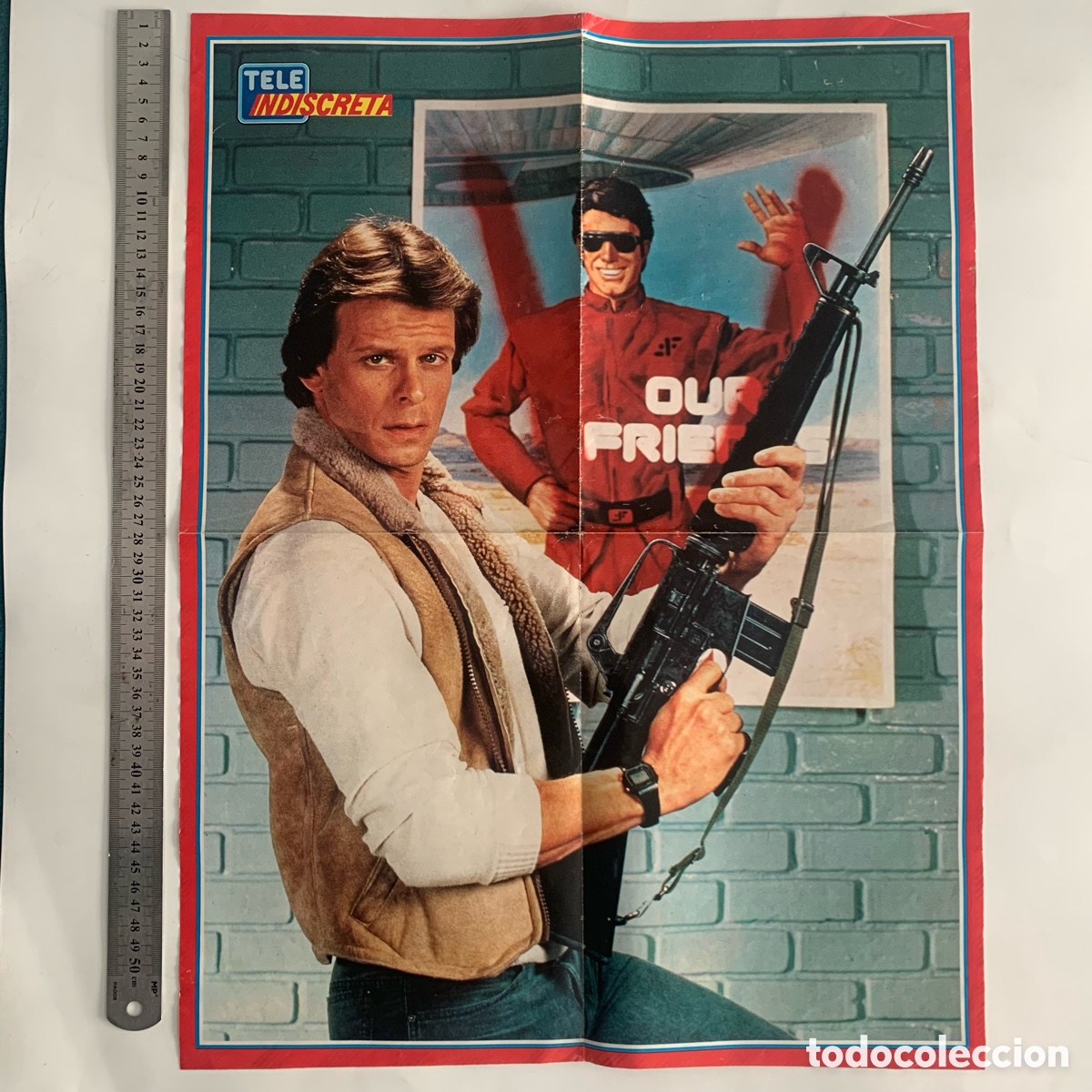 Colecionismo de Revistas e Jornais: P&oacute;ster de la revista tele indiscreta de la serie V los visitantes teleindiscreta