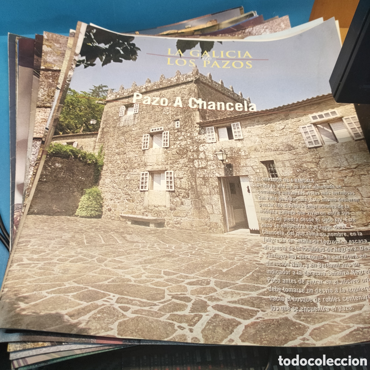 Coleccionismo de Revistas y Peri&oacute;dicos: LA GALICIA DE LOS PAZOS . Lote 18 revistas de gran tama&ntilde;o . .La Voz de Galicia.