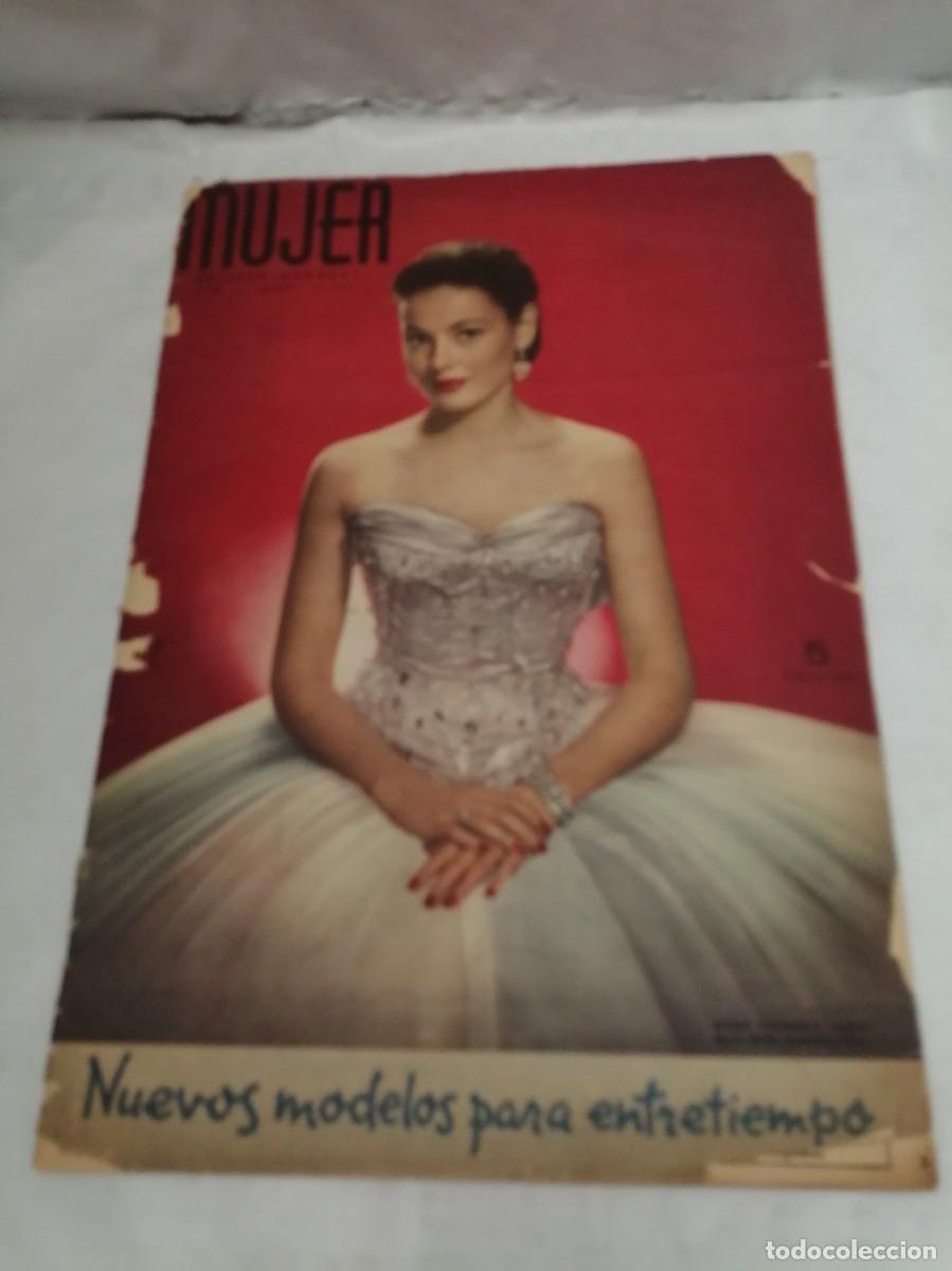 Collection Magazines and Newspapers: MUJER, Revista Mensual, NUM. 165, Marzo 1951: NUEVOS MODELOS PARA ENTRETIEMPO