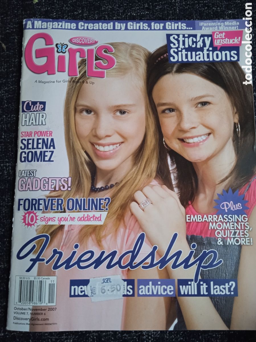 Collection Magazines and Newspapers: GIRLS MAGAZINE OCTOBER 2007 -SELENA GOMEZ -EDICION EN INGLES