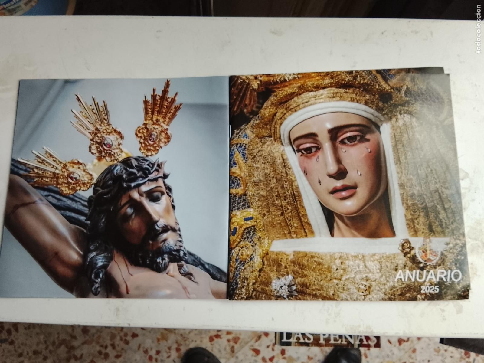 Coleccionismo de Revistas y Peri&oacute;dicos: Revista anuario 2025 Semana Santa Sevilla Virgen remedios amargura