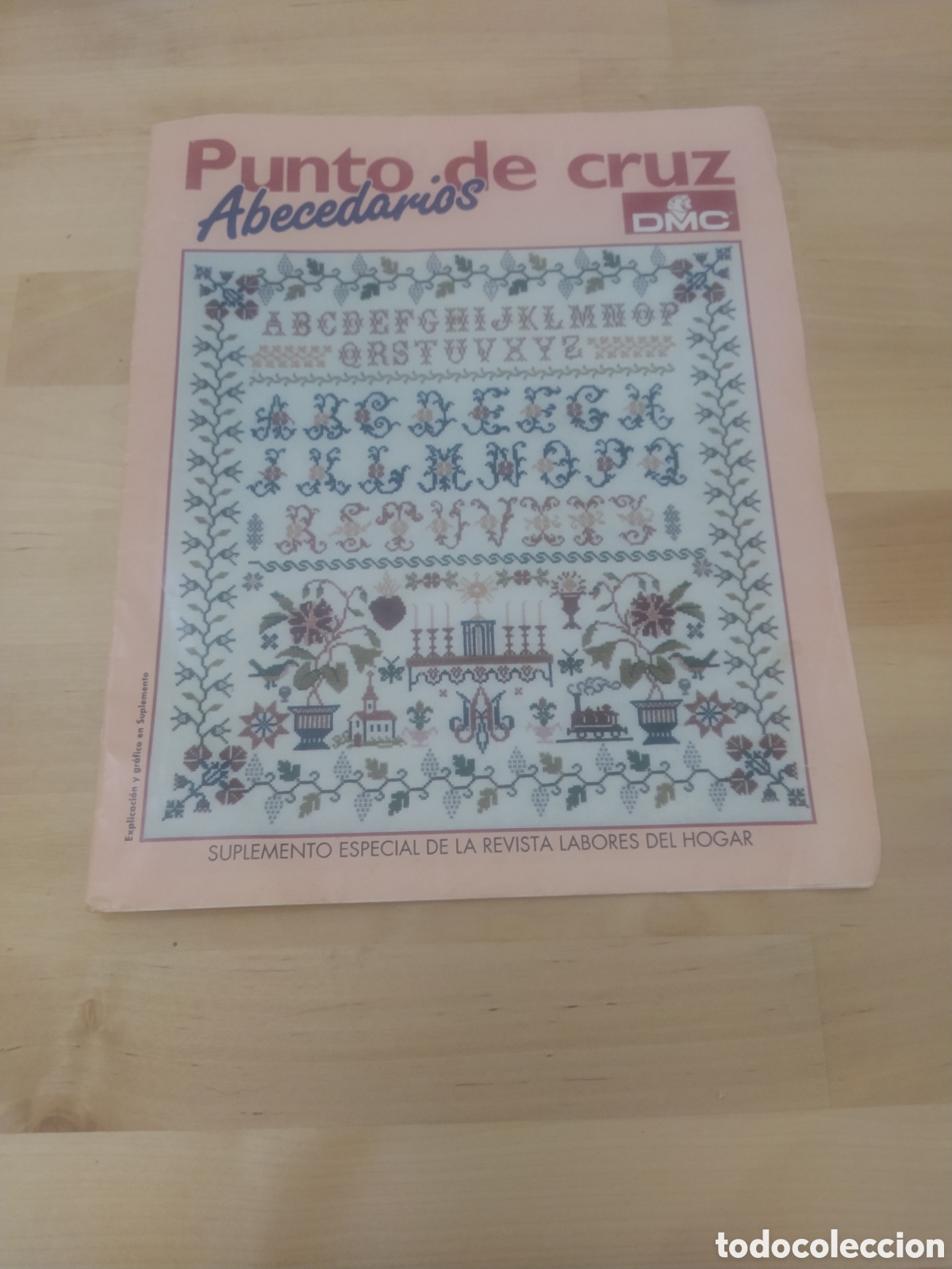 Collection Magazines and Newspapers: SUPLEMENTO REVISTA LABORES DEL HOGAR - PUNTO DE CRUZ ABECEDARIOS