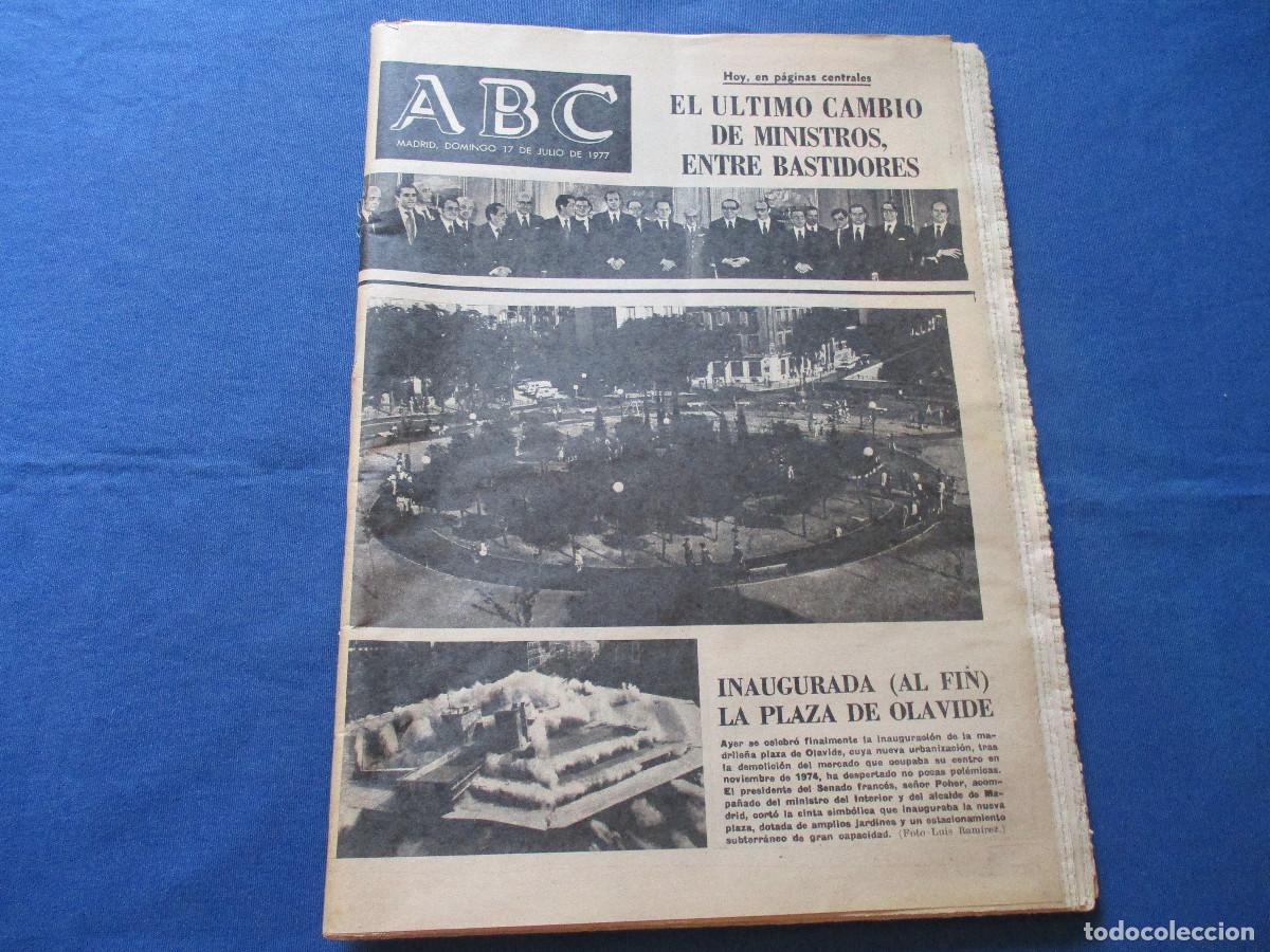 Coleccionismo de Revistas y Peri&oacute;dicos: ABC N.&ordm; 22.240 DOMINGO 17 de JULIO de 1977