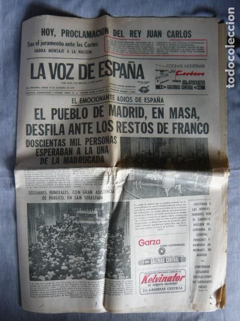 Collezionismo di Riviste e Giornali: LA VOZ DE ESPA&Ntilde;A SAN SEBASTIAN 22 DE NOVIEMBRE 1975 PERIODICO MUERTE FRANCISCO FRANCO