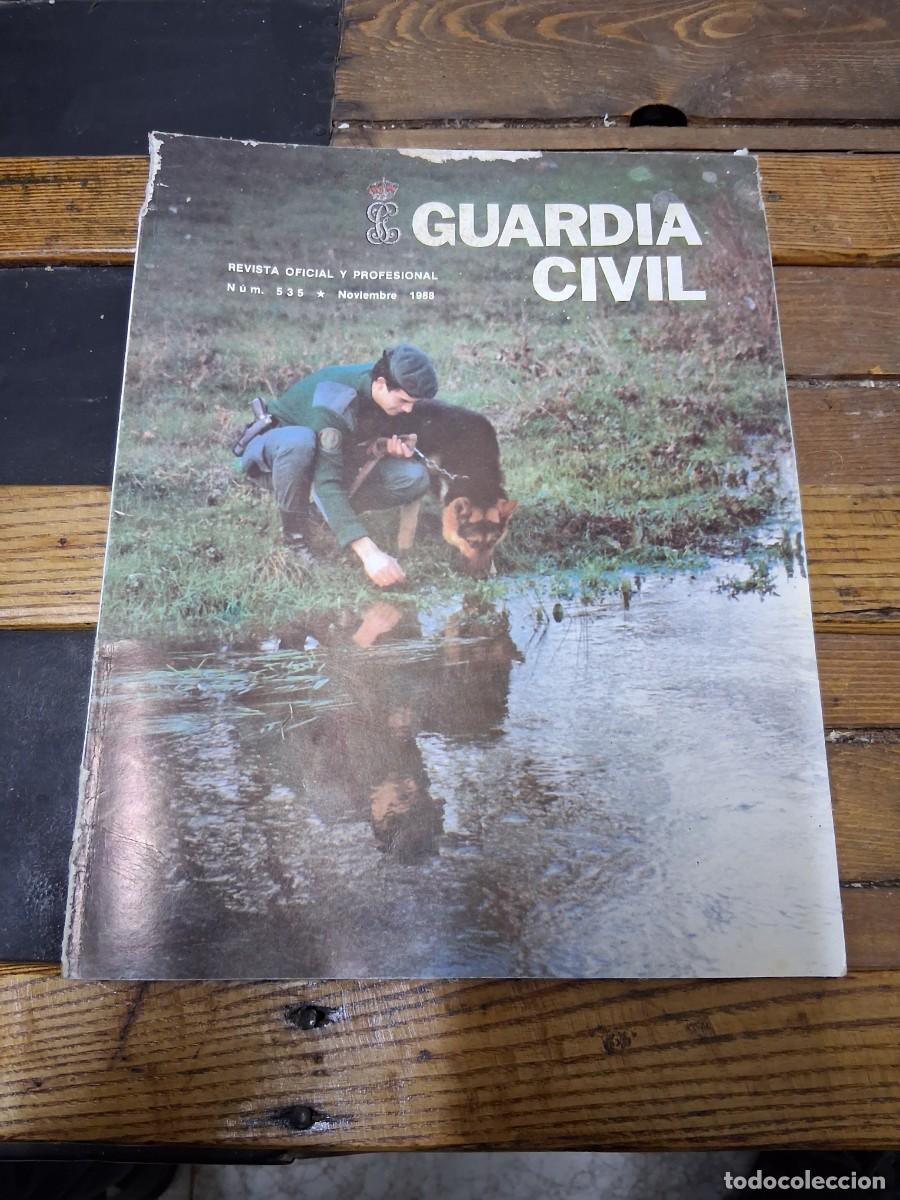 Collection Magazines and Newspapers: Revista Guardia civil 535 a&ntilde;o 1988 mujer mujeres Setas