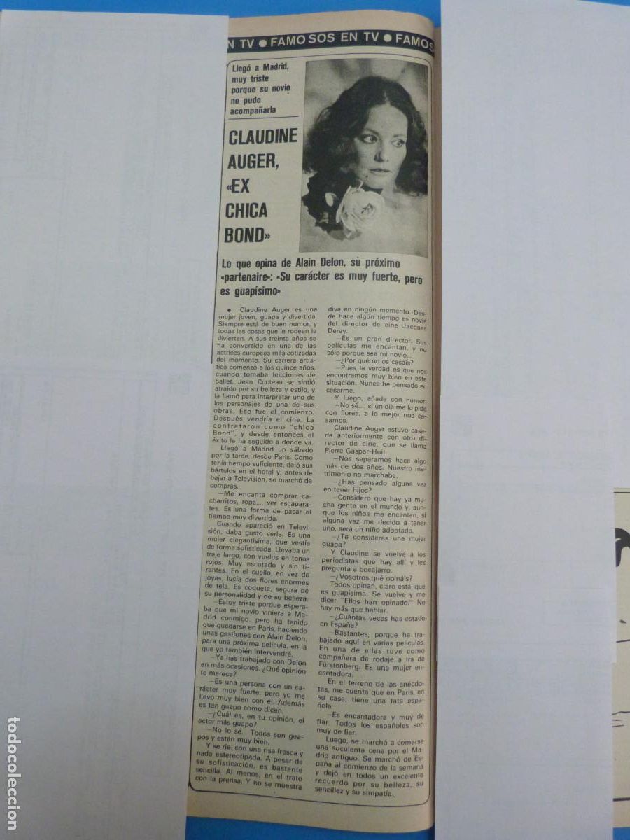 Collectionnisme de Revues et Journaux: RECORTE CLIPPING CLAUDINE AUGER CHICA BOND REVISTA SEMANA N&ordm; 1889 PAG. 54
