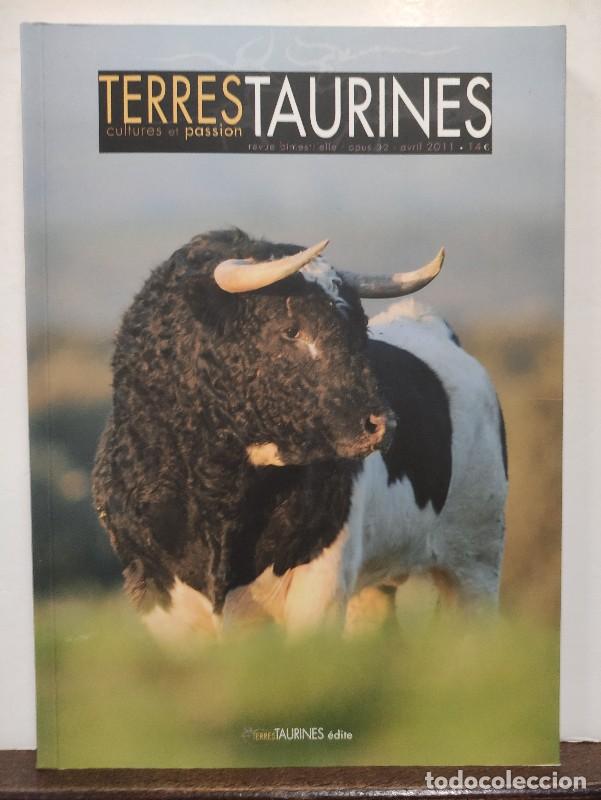 Collectionnisme de Revues et Journaux: TERRES TAURINES - 32 - CULTURES ET PASSION - ANDR&Eacute; VIARD - TIERRAS TAURINAS