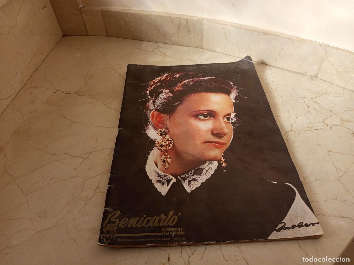 Coleccionismo de Revistas y Peri&oacute;dicos: Antiguo Benicarl&oacute; Actual con programa fiestas patronales de 1977