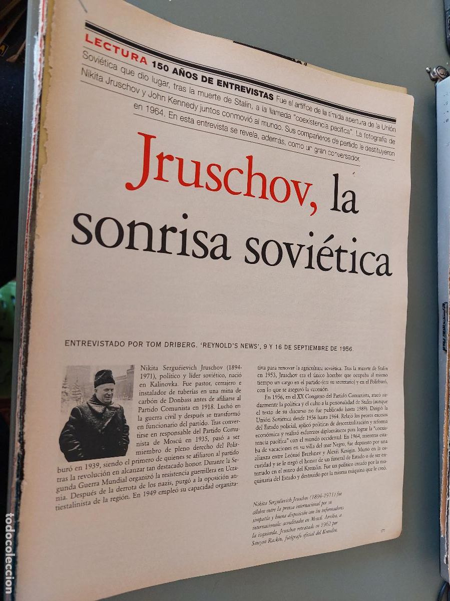Collectionnisme de Revues et Journaux: JRUSCHOV, LA SONRISA SOVI&Eacute;TICA. 2 P&Aacute;GINAS. EXTRAIDO DE UNA REVISTA. BUEN ESTADO.