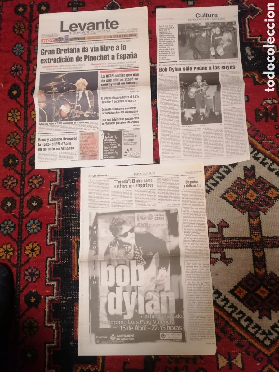 Collection Magazines and Newspapers: Recortes Prensa Espa&ntilde;ola Originales Concierto Bob Dylan Valencia Abril 1999. Leer