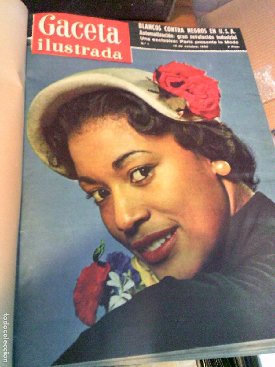 Collection Magazines and Newspapers: Los 38 primeros n&uacute;meros de la Gaceta Ilustrada encuadernados 1956