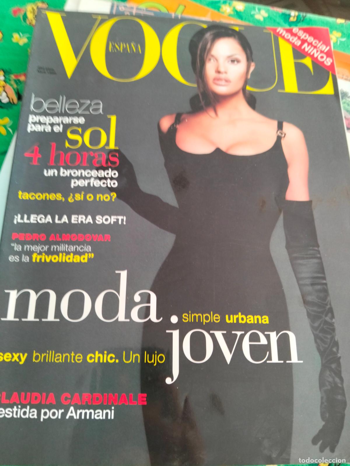 Collection Magazines and Newspapers: Vogue abr&iacute; 1995 revista