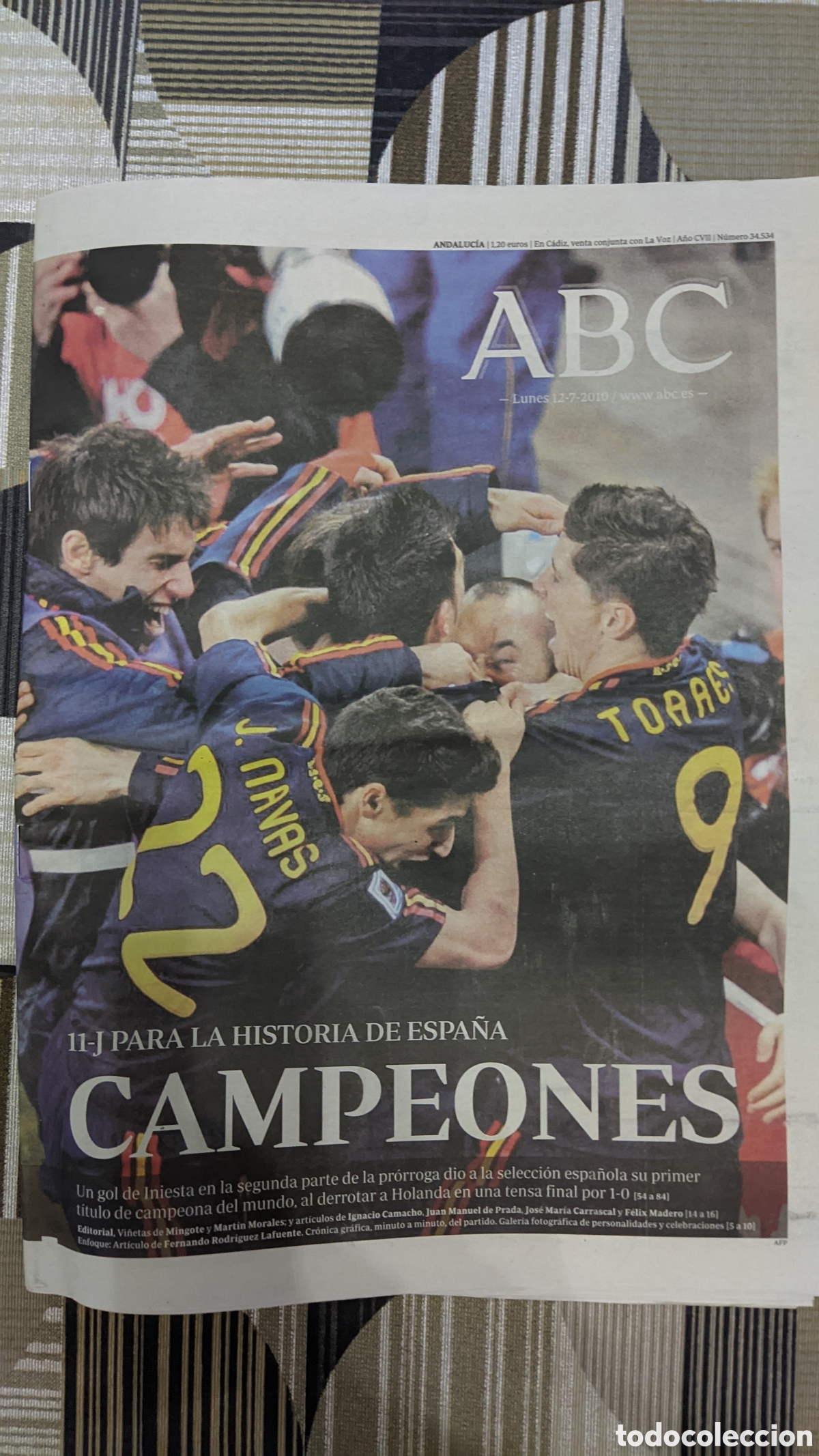 Coleccionismo de Revistas y Peri&oacute;dicos: ABC 12 de Julio de 2010. Campeones del Mundo