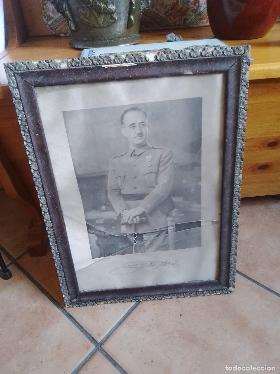 Coleccionismo de Revistas y Peri&oacute;dicos: Retrato franco con marco para restaurar