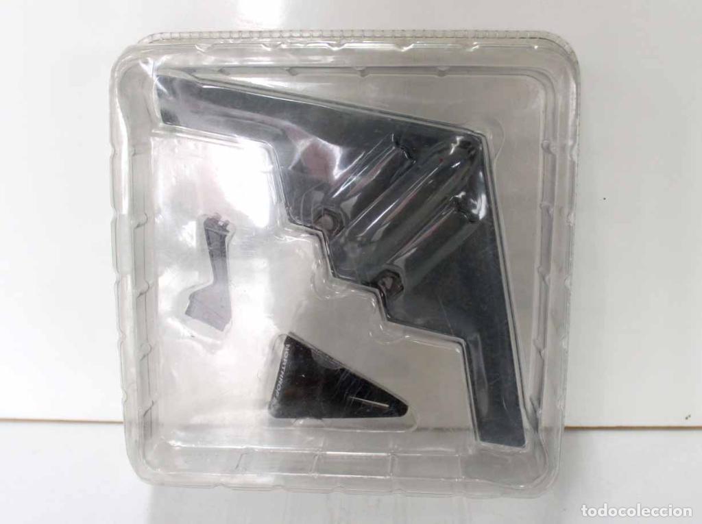 Sammeln von Zeitschriften und Zeitungen: Avion metal de Coleccion: NORTHROP B-2, Escala 1:280 (Ediciones del Prado) - Ediciones del Prado