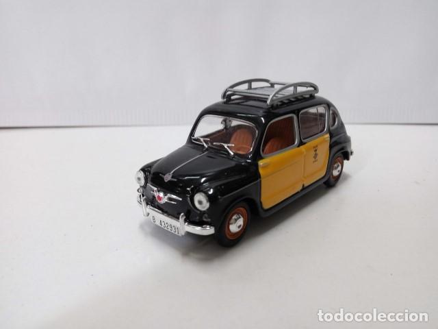 Sammeln von Zeitschriften und Zeitungen: Coche Escala/Scale Diecast Car: Taxi de Barcelona SEAT 800 (1965) - VARIOS