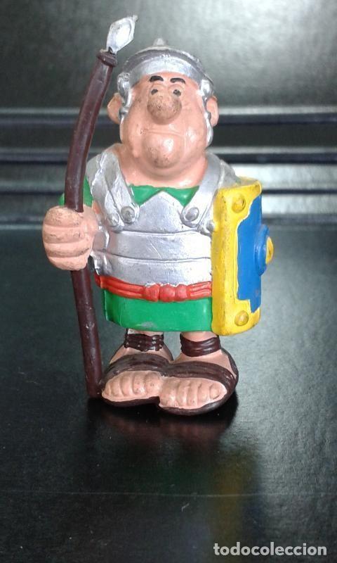 Colecionismo de Revistas e Jornais: Mu&ntilde;eco de goma: Soldado romano de la serie Asterix y Obelix - Varios
