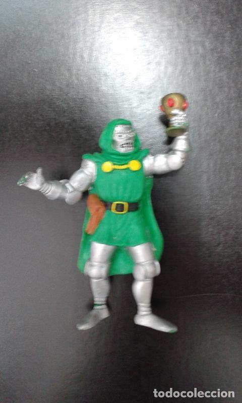 Sammeln von Zeitschriften und Zeitungen: Mu&ntilde;eco de goma: Doctor Muerte - Varios