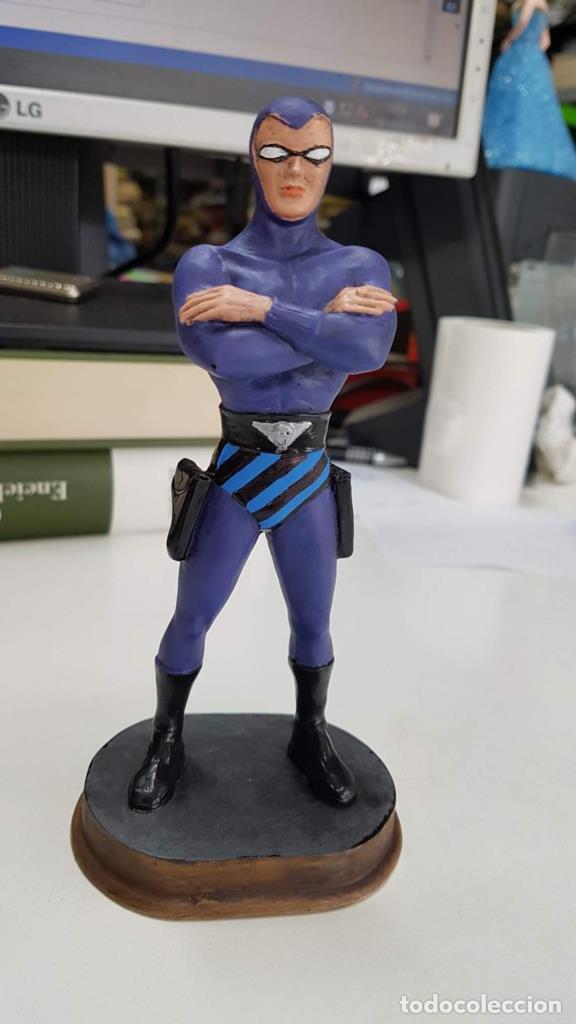 Coleccionismo de Revistas y Peri&oacute;dicos: Figura Resina El Hombre Enmascarado - The Phantom