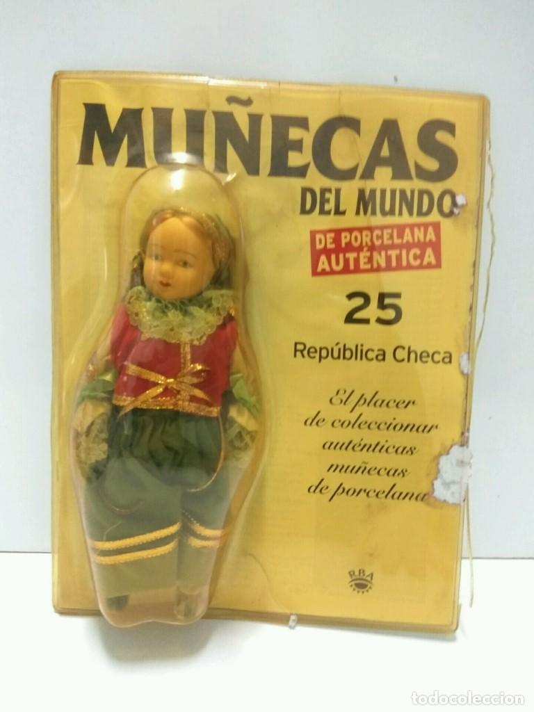 Collectionnisme de Revues et Journaux: Mu&ntilde;eca de Porcelana/Porcelain Doll: MU&Ntilde;ECAS DEL MUNDO, NUMERO 25: REPUBLICA CHECA - RBA