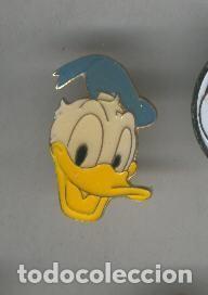 Sammeln von Zeitschriften und Zeitungen: Pins metal: Donald - Varios