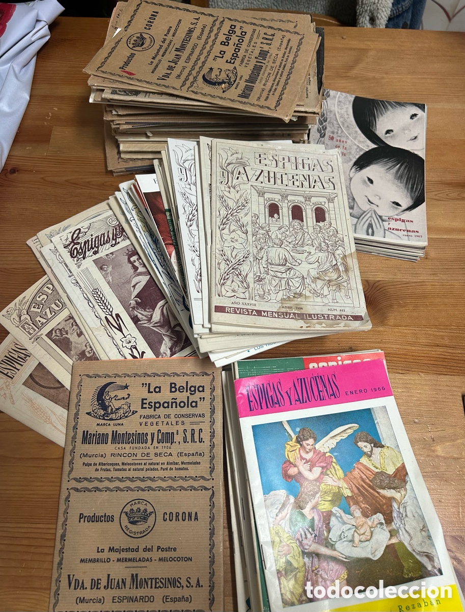 Coleccionismo de Revistas y Peri&oacute;dicos: REVISTAS RELIGIOSAS ESPIGAS Y AZUCENAS. 120 ejemplares. Desde 1949-1966